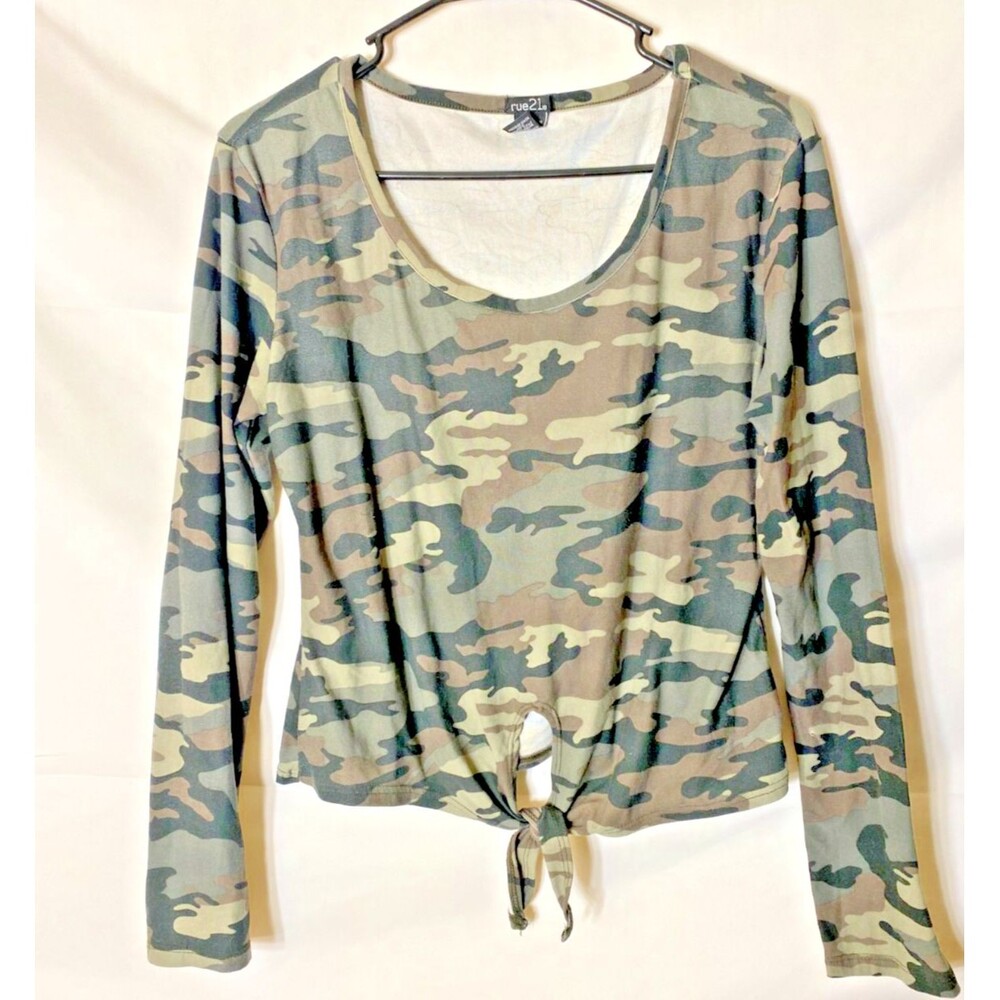Long Sleeve Camo Top Women's Fall Large Gorpcore Army Military Y2K Vibes
